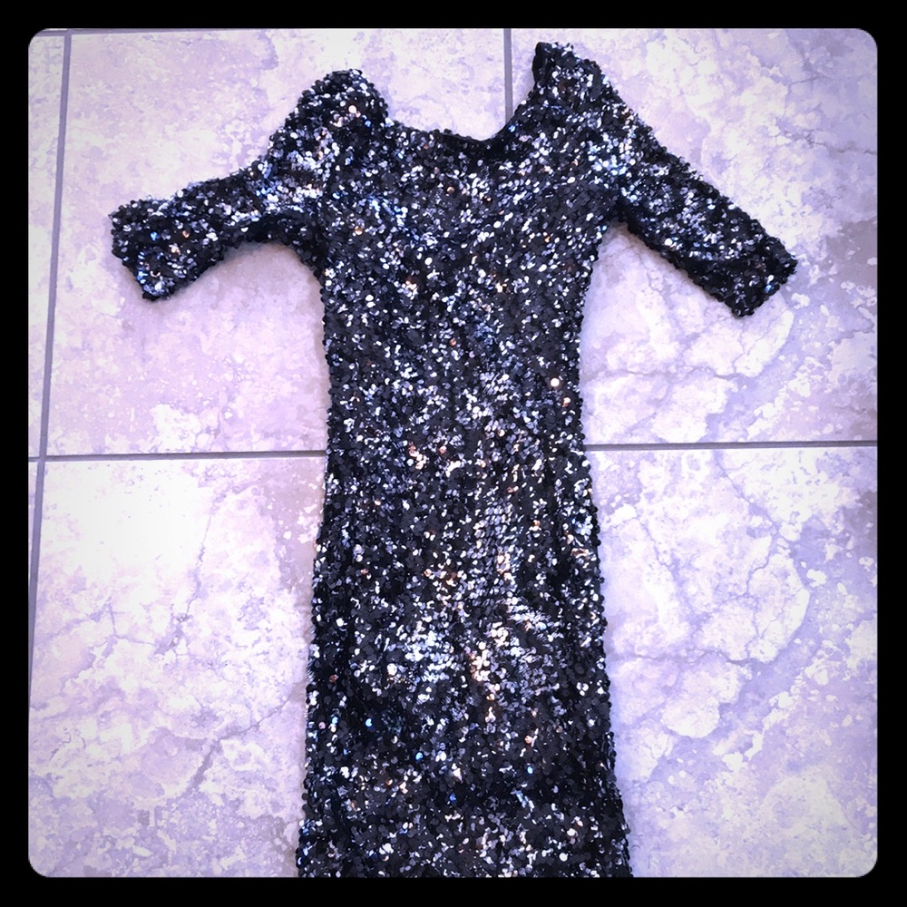 Sequin dress *PERFECT PARTY DRESS*
